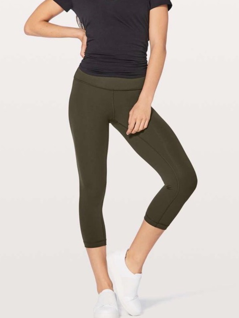 Lululemon Wunder Under High Rise Crop *Full on Luxtreme 21” — Size 4